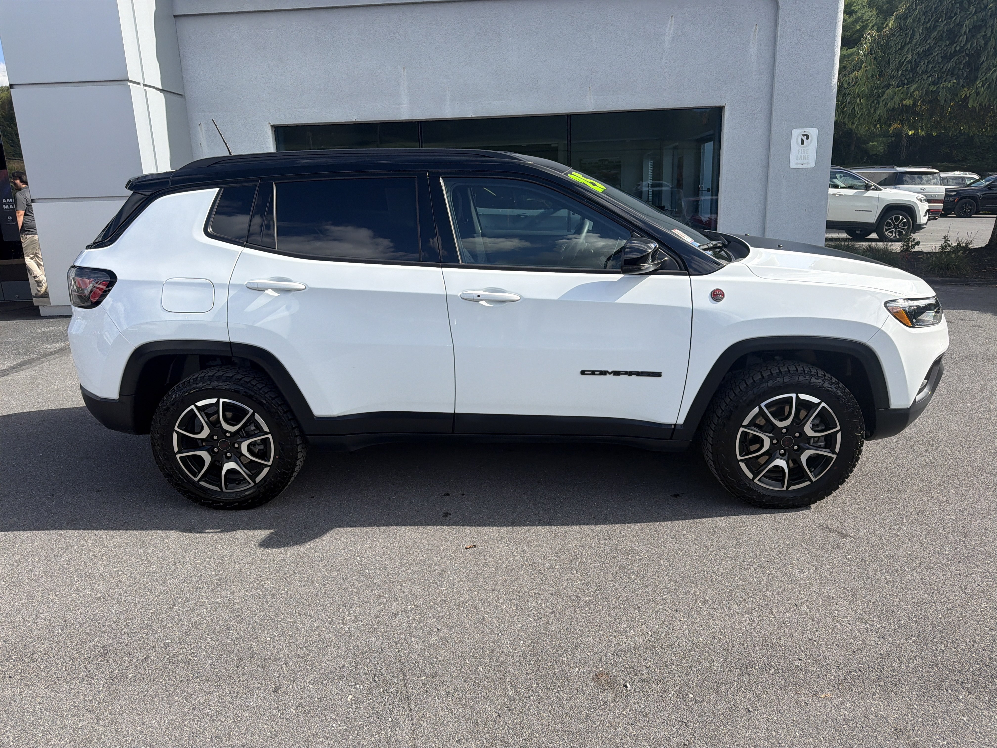 Used 2025 Jeep Compass Trailhawk SUV