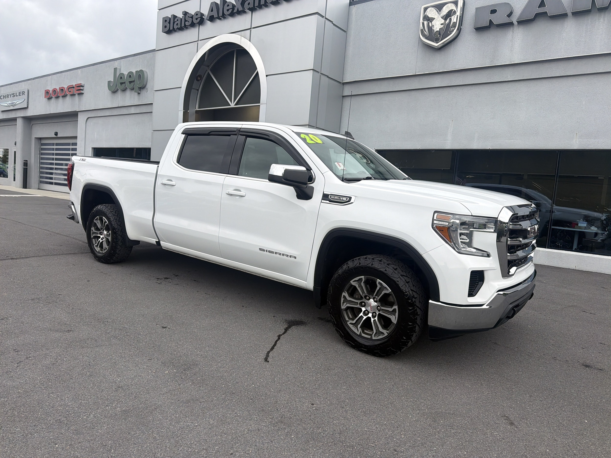 2020 GMC Sierra 1500 SLE