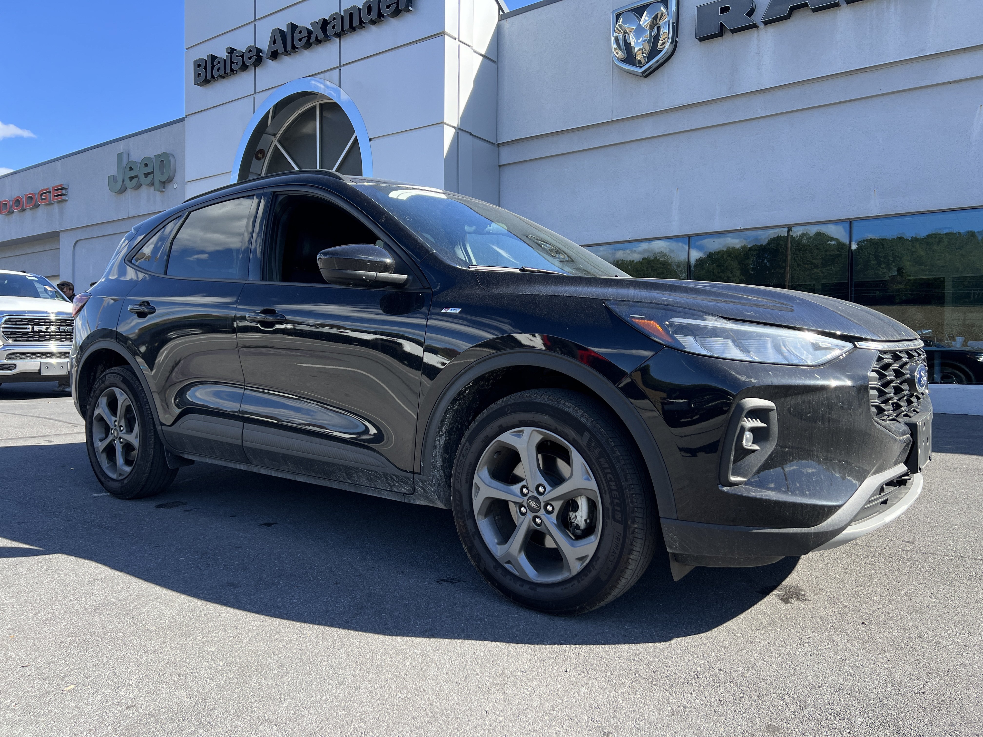 Used 2025 Ford Escape ST-Line Select SUV