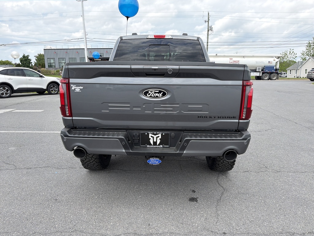 New 2026 Ford F-150 LARIAT Truck SuperCrew Cab