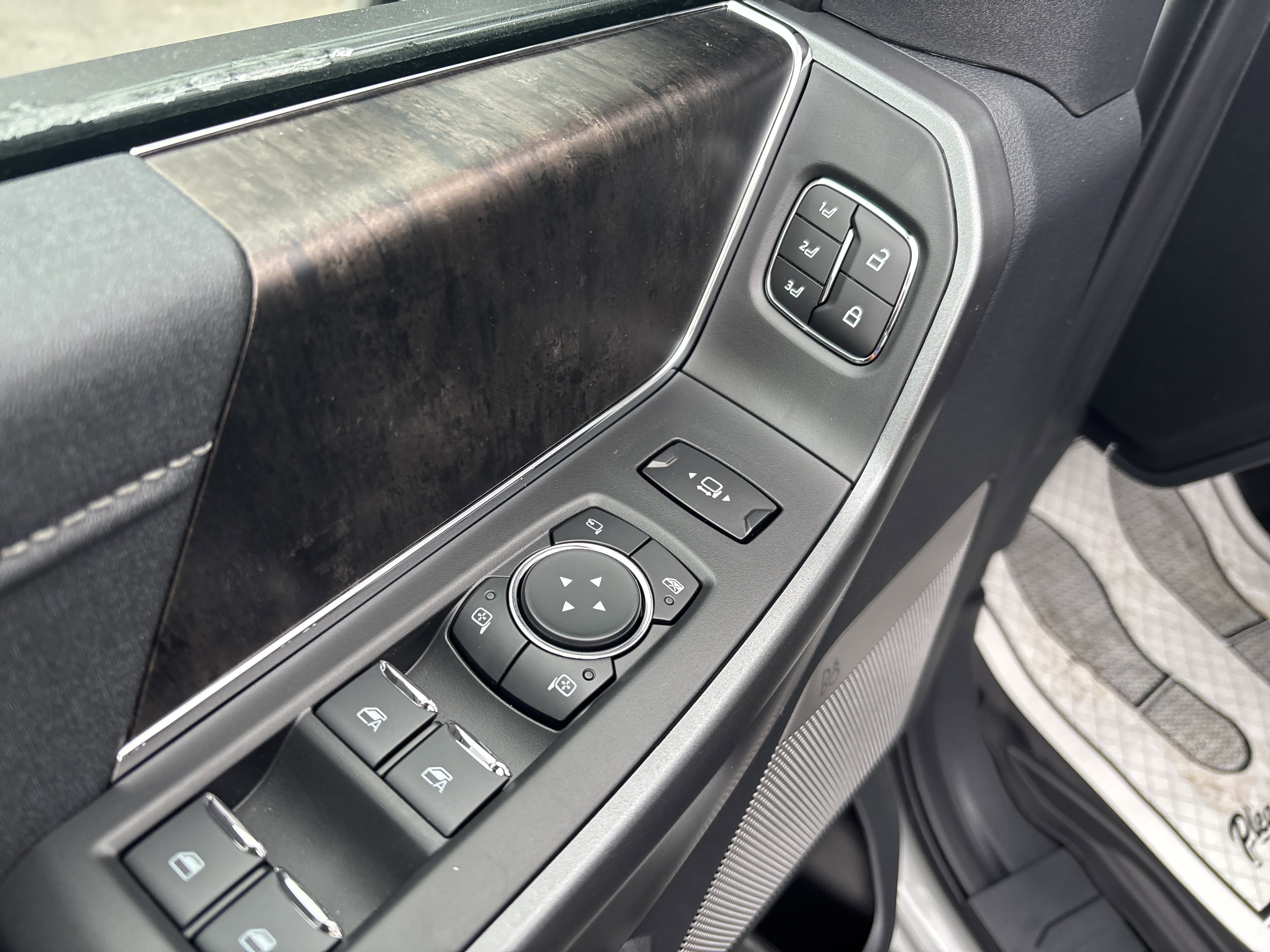 2026 Ford F-350 Super Duty Lariat - Photo 17