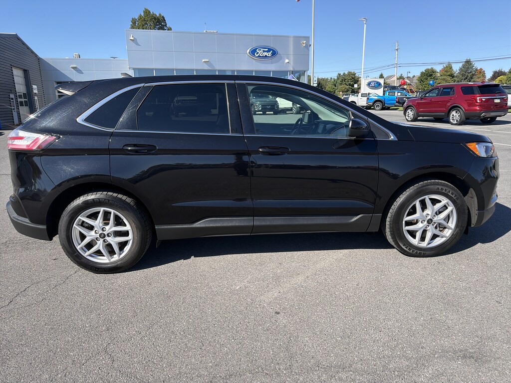 Used 2024 Ford Edge SEL SUV
