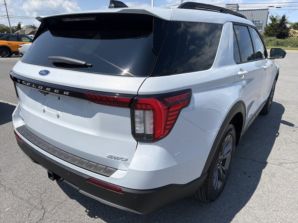 New 2026 Ford Explorer Active SUV