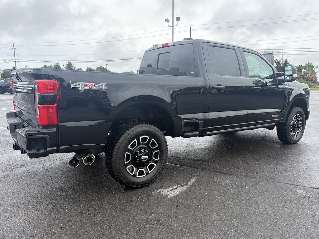 New 2026 Ford F-250 Platinum Truck Crew Cab
