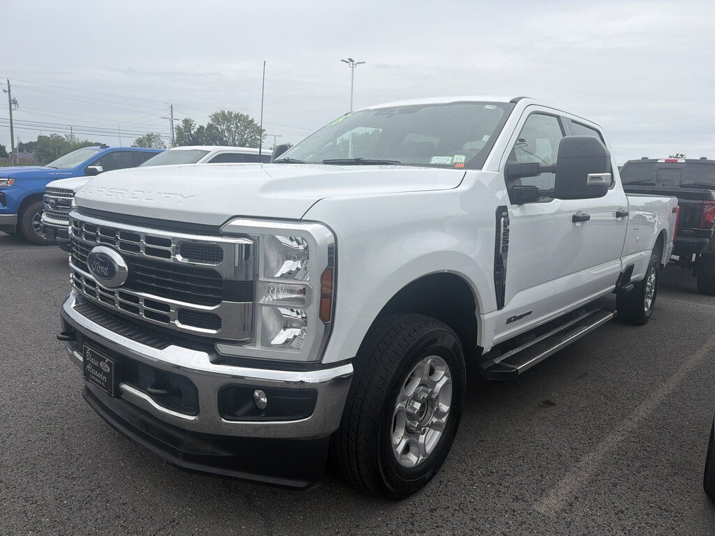 Used 2025 Ford Super Duty F-250 SRW XLT Truck Crew Cab