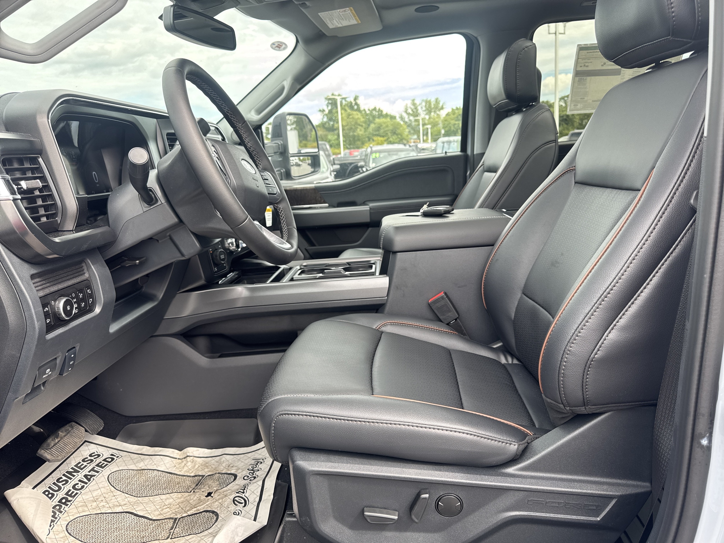 2026 Ford F-350 Super Duty Lariat - Photo 15