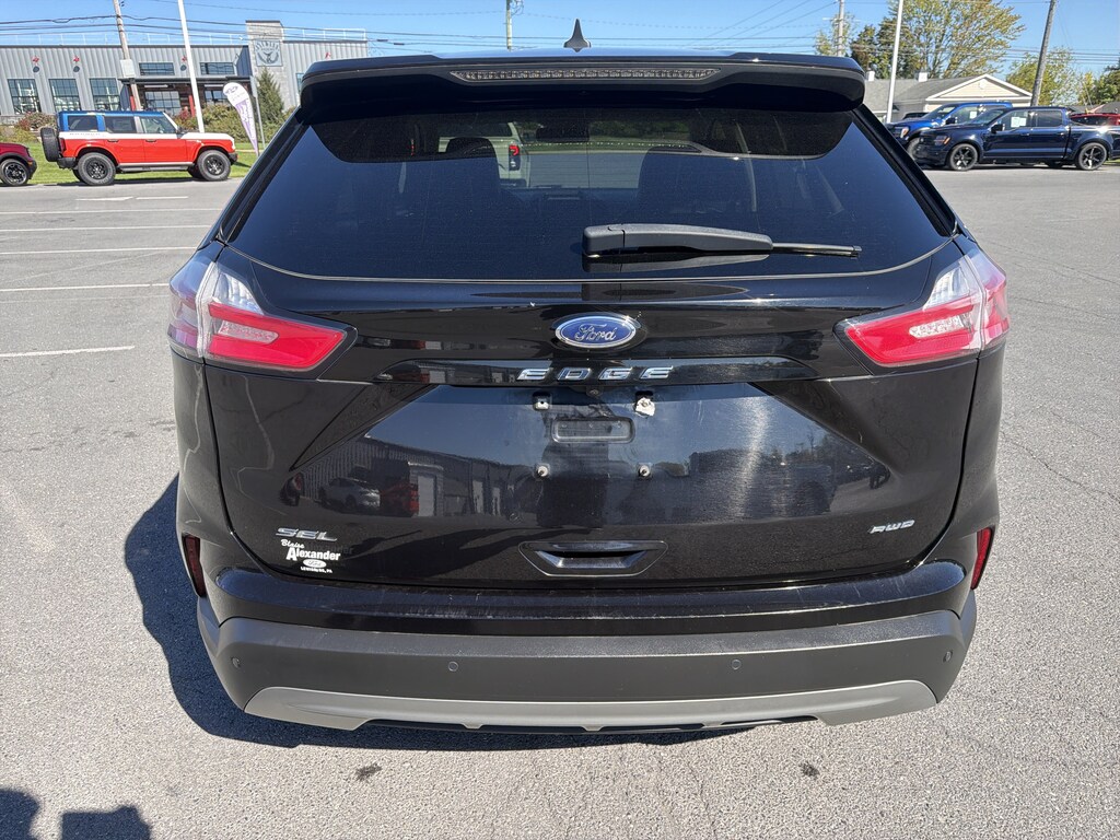 Used 2024 Ford Edge SEL SUV