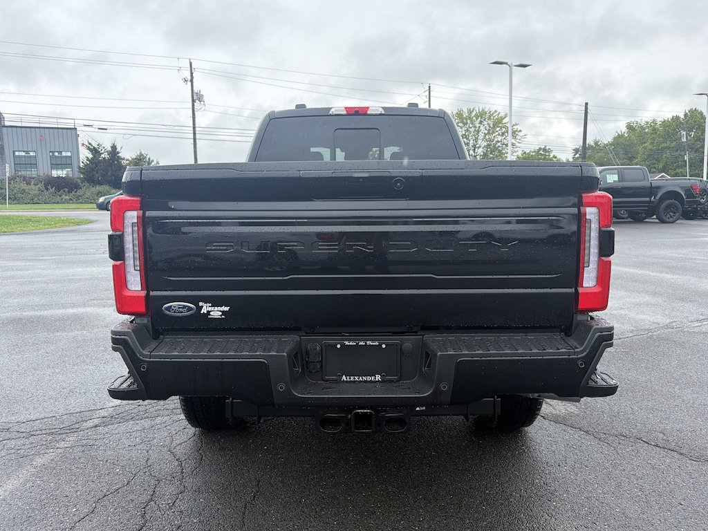 New 2026 Ford F-250 Platinum Truck Crew Cab