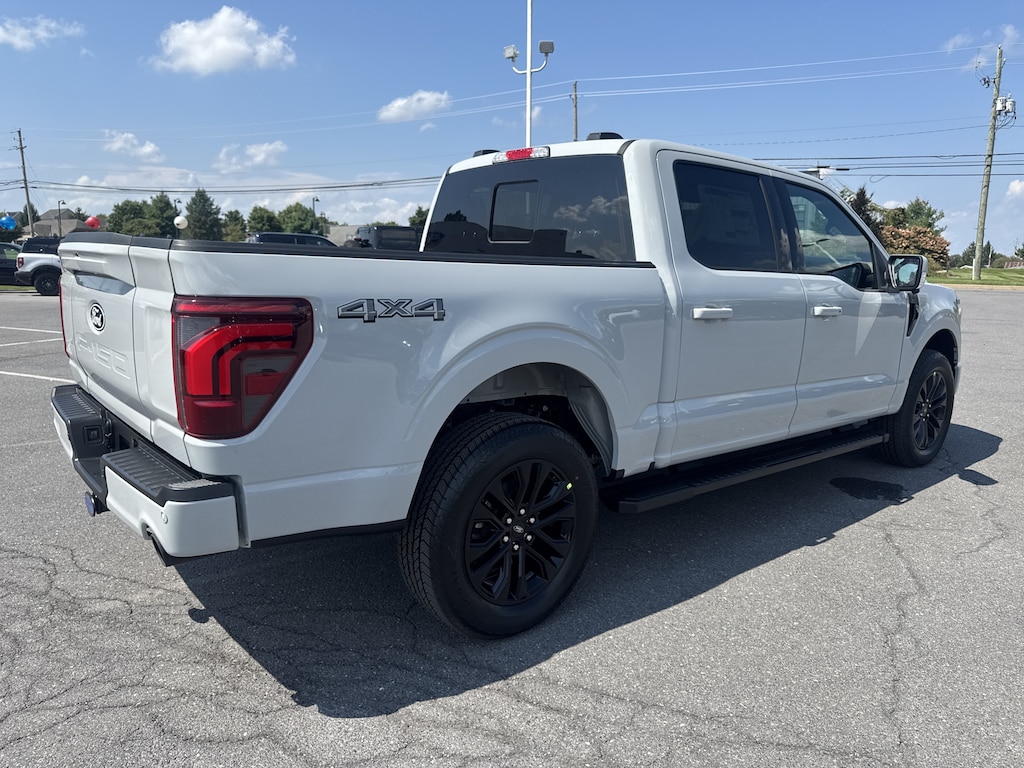 New 2026 Ford F-150 LARIAT Truck SuperCrew Cab