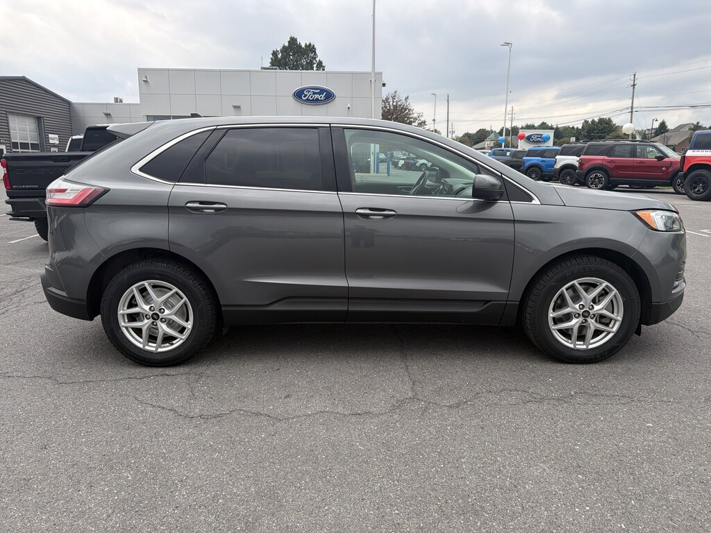 Used 2024 Ford Edge SEL SUV