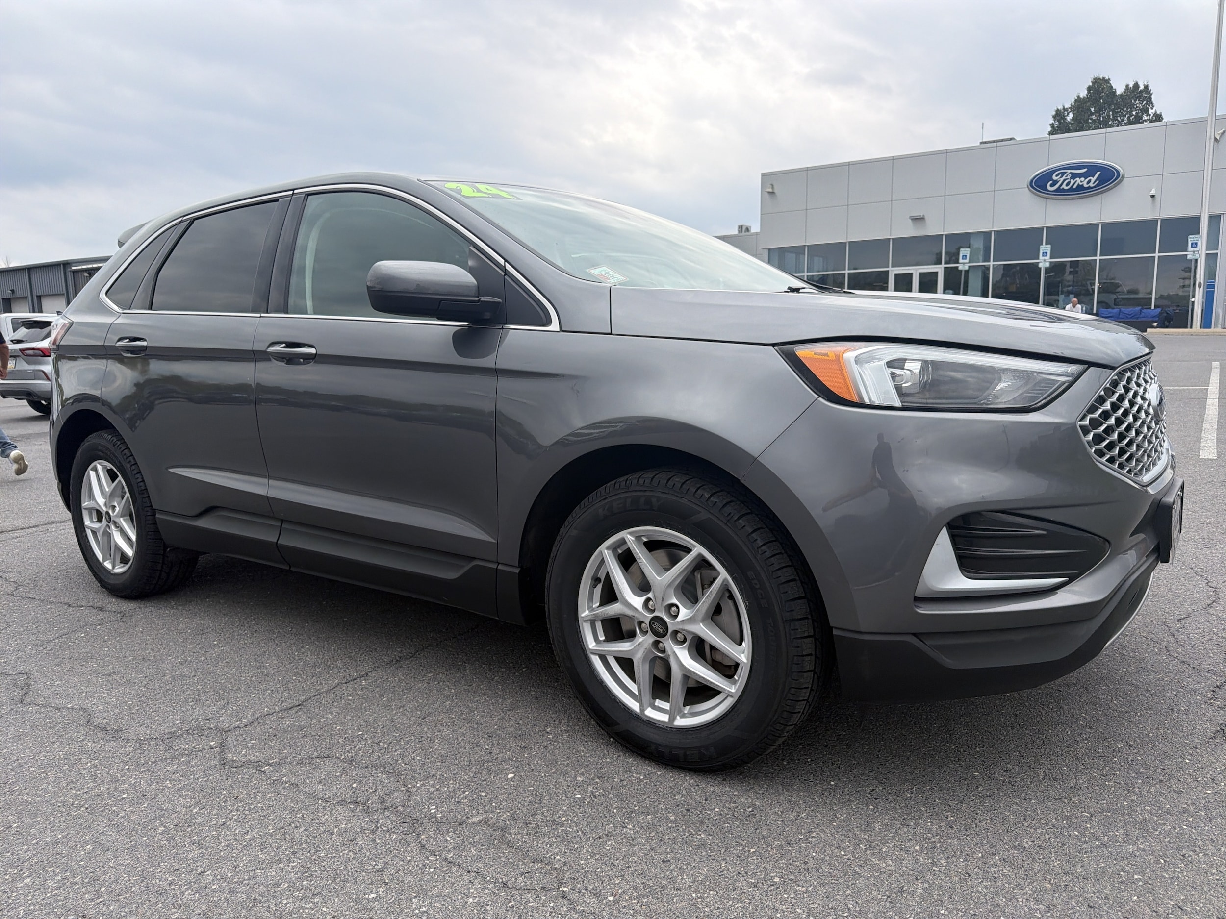 2024 Ford Edge