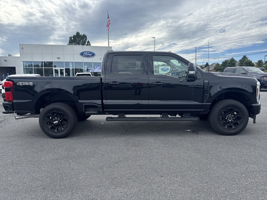 New 2026 Ford Super Duty F-350 SRW LARIAT LARIAT 4WD Crew Cab 6.75 Box