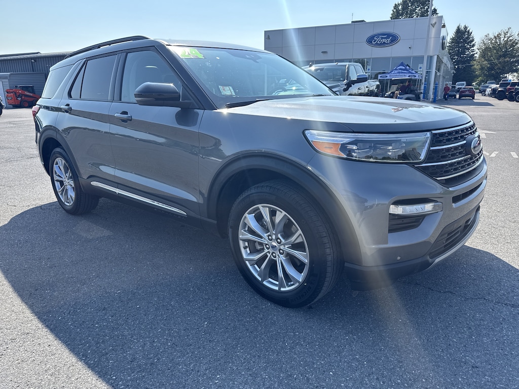 Used 2024 Ford Explorer XLT SUV
