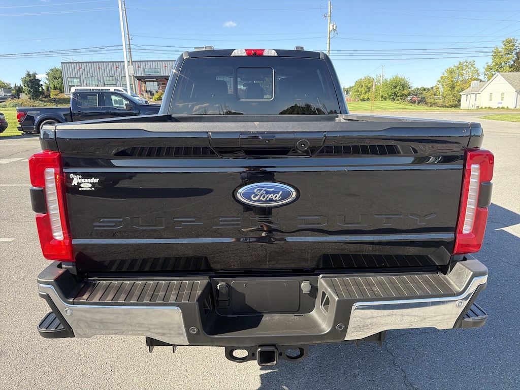 Used 2024 Ford Super Duty F-350 SRW Truck Crew Cab