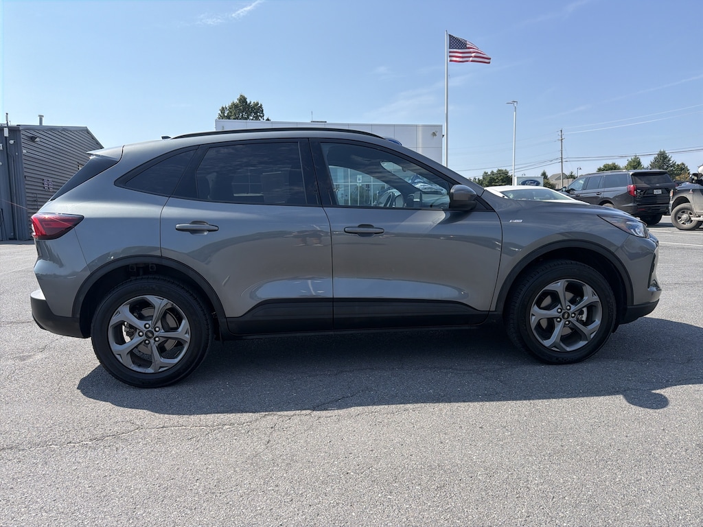 Certified 2025 Ford Escape ST-Line Select SUV