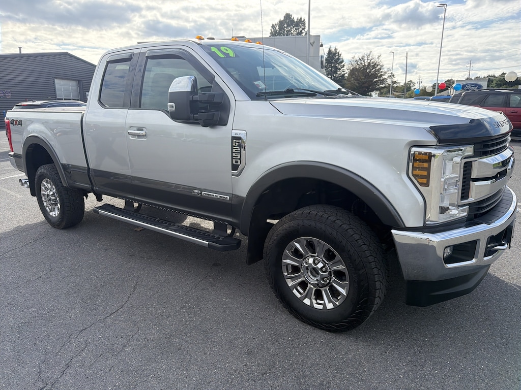 Used 2019 Ford Super Duty F-250 SRW XLT Truck Super Cab