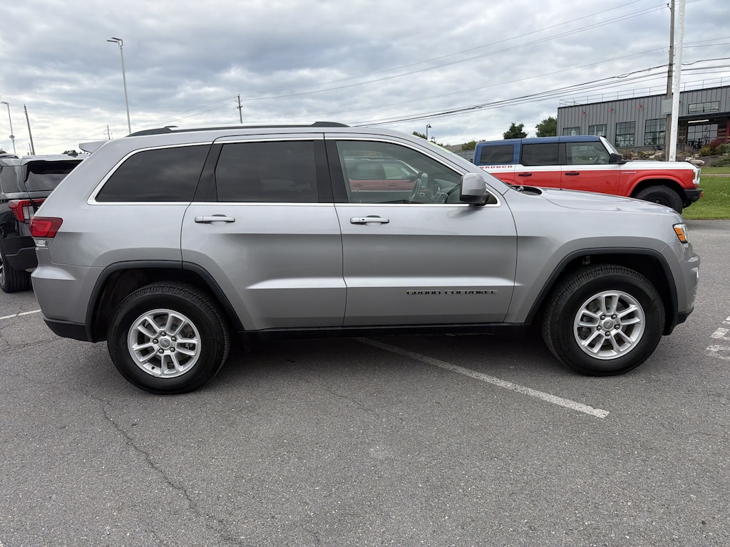 Used 2020 Jeep Grand Cherokee Laredo SUV