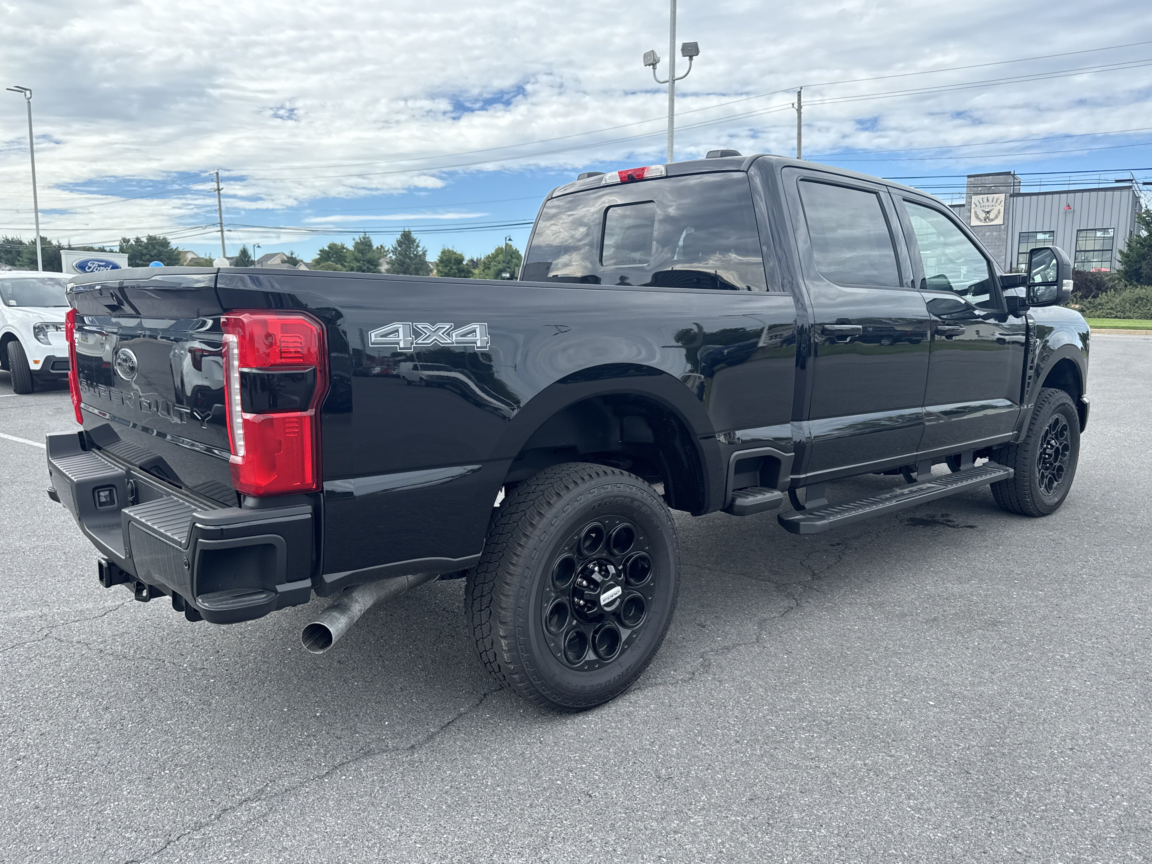 New 2026 Ford Super Duty F-350 SRW LARIAT LARIAT 4WD Crew Cab 6.75 Box