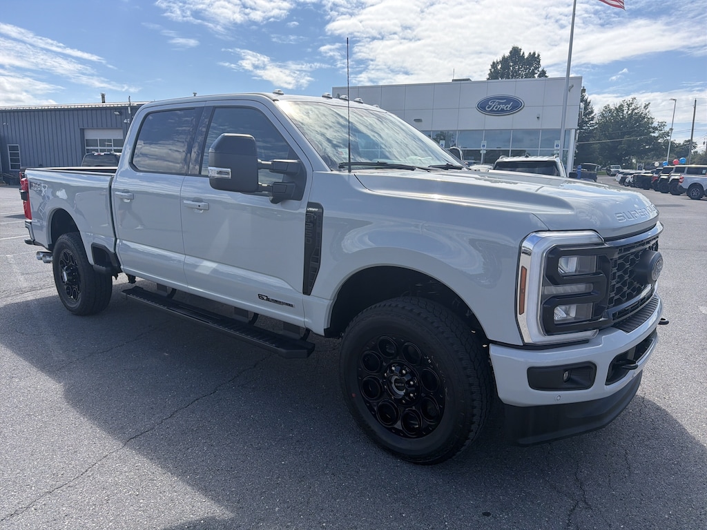New 2026 Ford Super Duty F-250 SRW LARIAT Truck Crew Cab