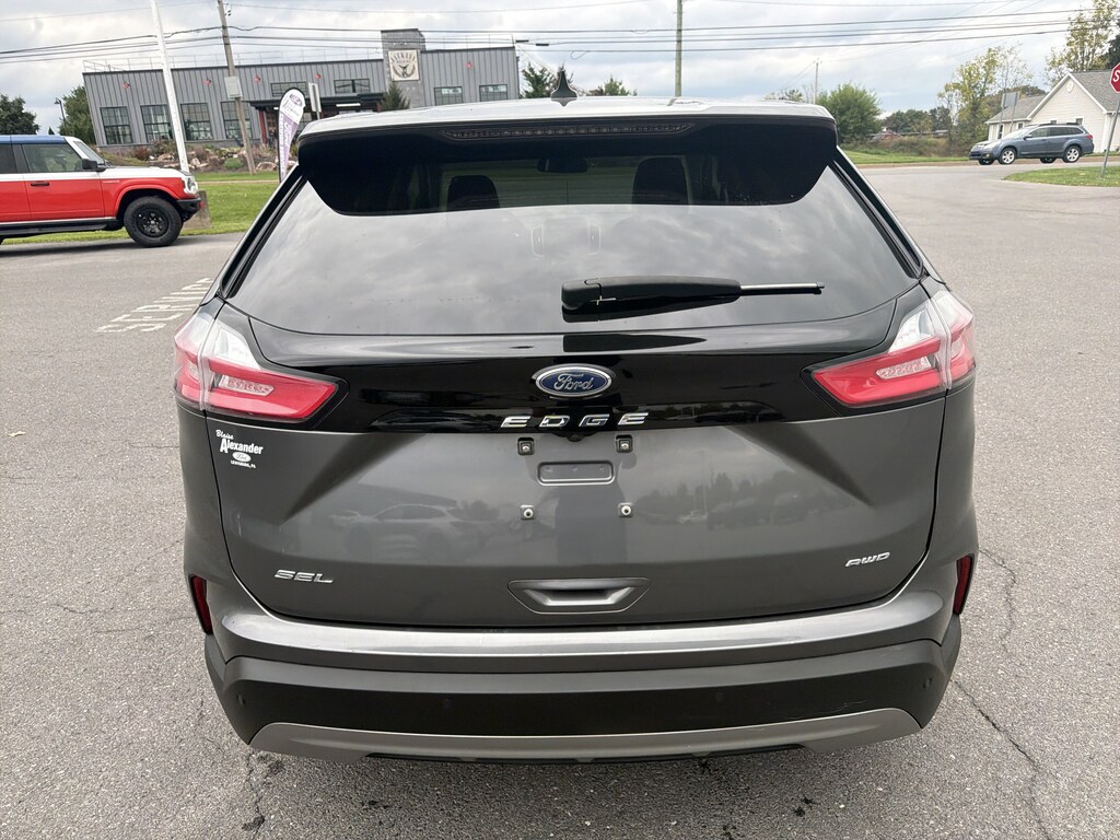 Used 2024 Ford Edge SEL SUV