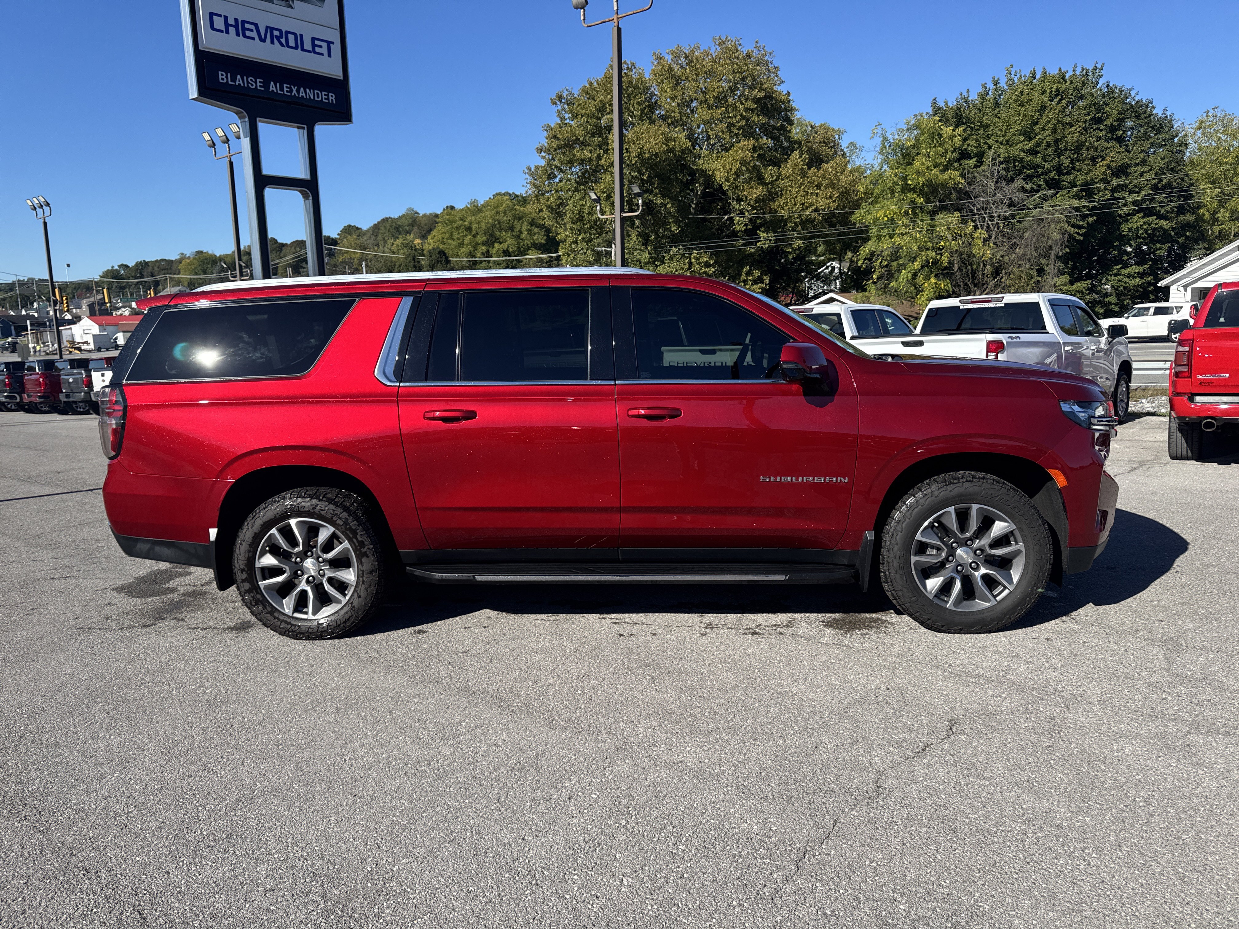 Used 2022 Chevrolet Suburban 4WD LT