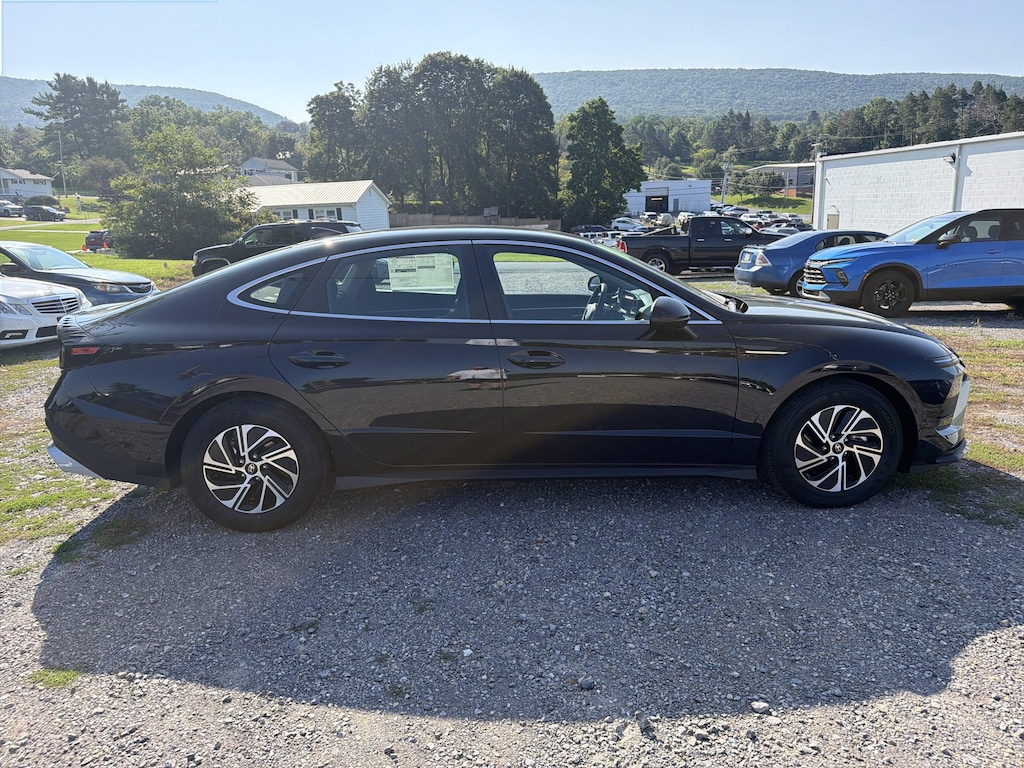 New 2026 Hyundai Sonata Hybrid Blue Sedan