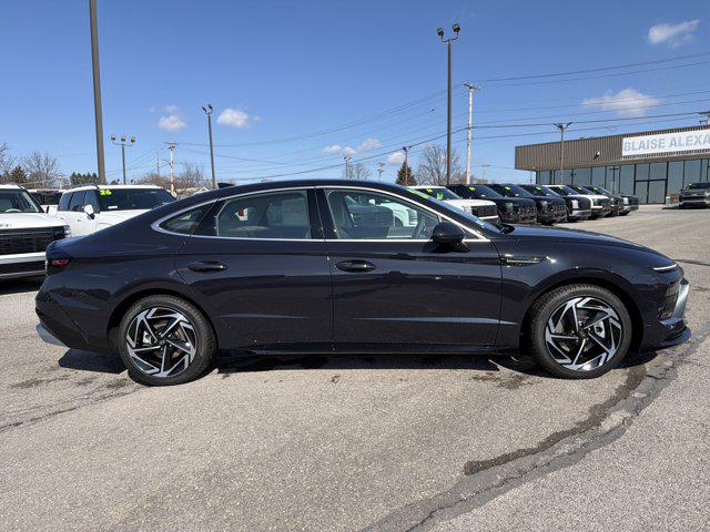 2026 Hyundai Sonata SEL - Photo 2
