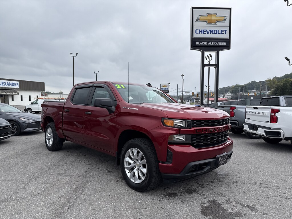 Used 2021 Chevrolet Silverado 1500 Custom 4WD Crew Cab 147 Custom