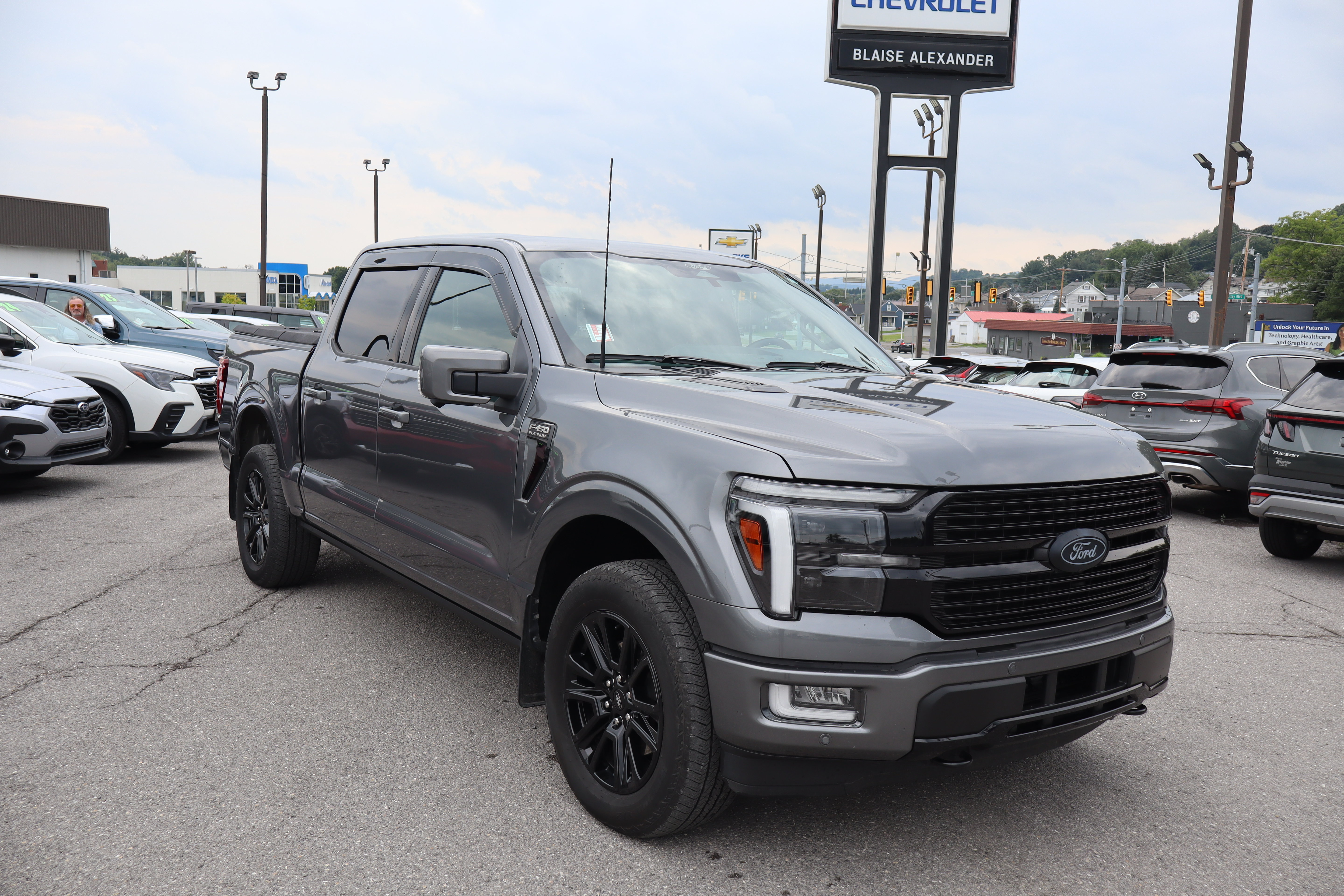 Used 2025 Ford F-150 Platinum Platinum 4WD SuperCrew 5.5 Box