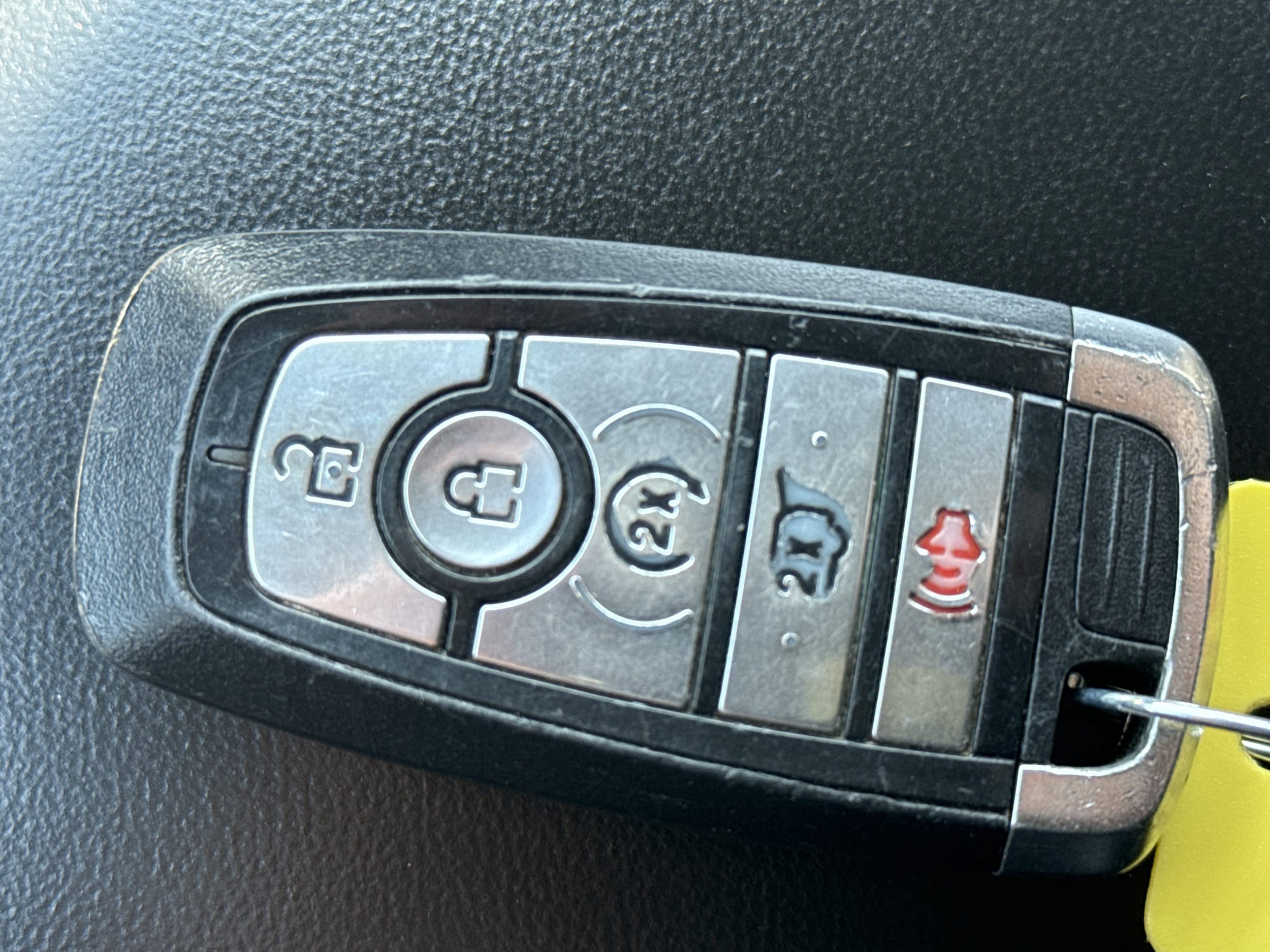 2022 Ford Explorer XLT - Photo 28