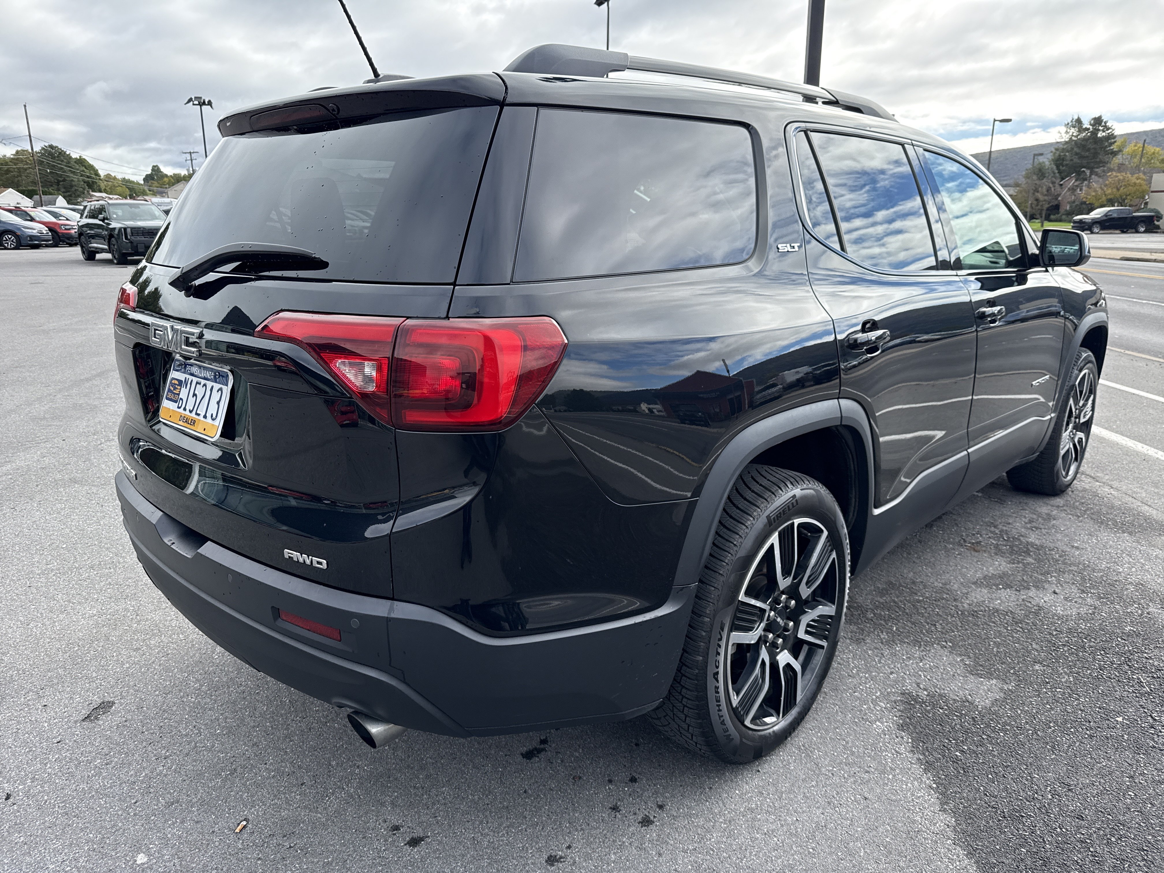 Used 2019 GMC Acadia SLT-1 SUV