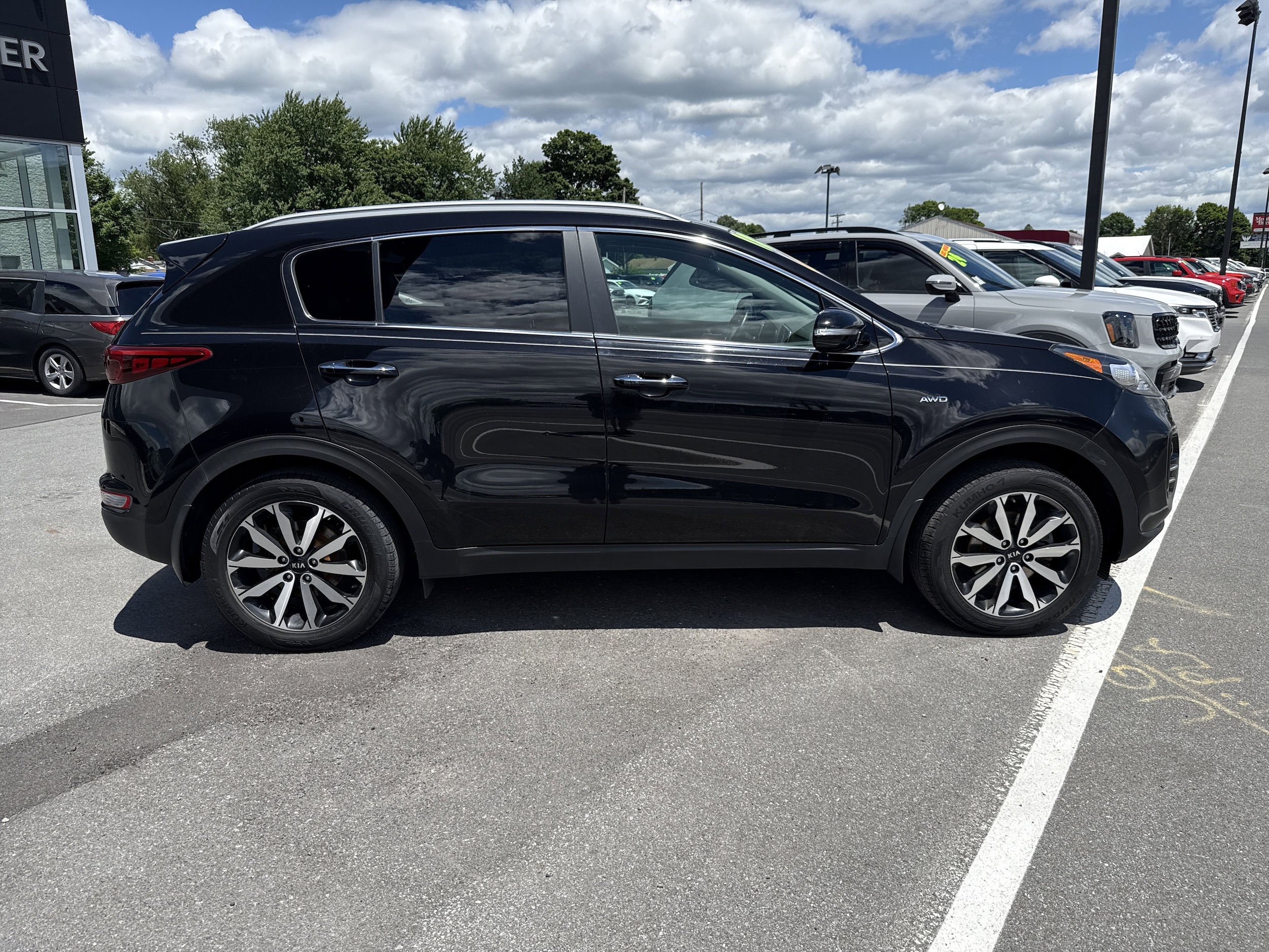 Used 2018 Kia Sportage EX with VIN KNDPNCAC1J7364527 for sale in Montoursville, PA