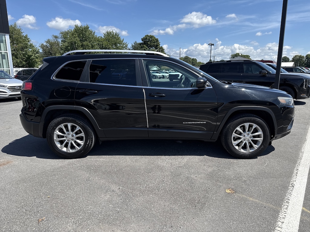 Used 2019 Jeep Cherokee Latitude 4x4 SUV