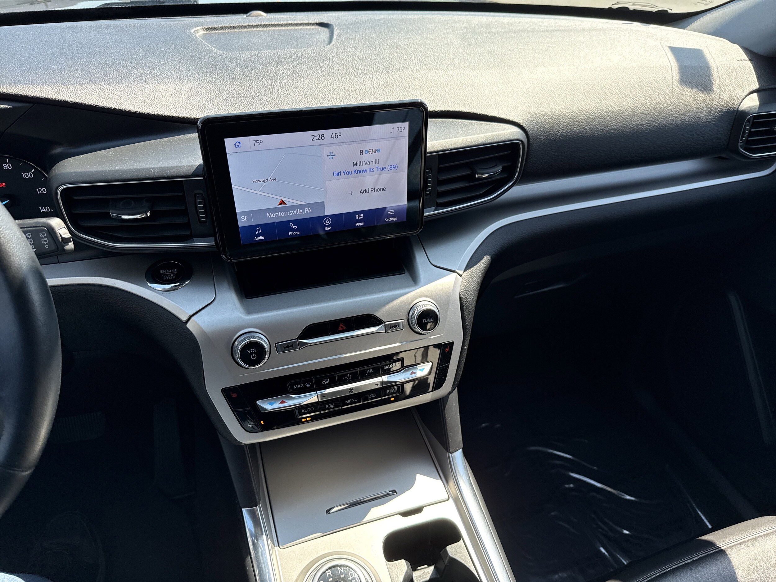 2022 Ford Explorer XLT - Photo 22