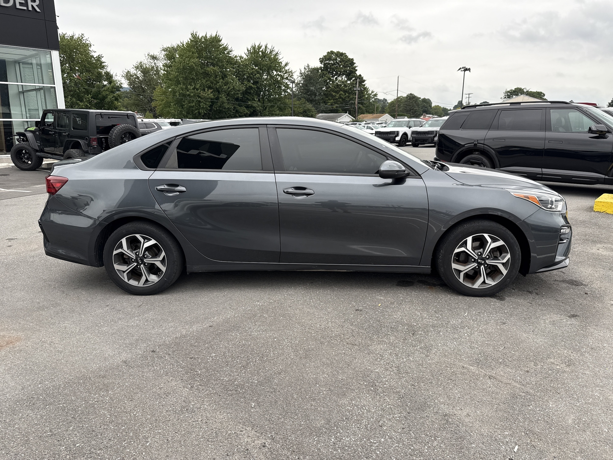 Used 2020 Kia FORTE LXS with VIN 3KPF24AD2LE245827 for sale in Montoursville, PA