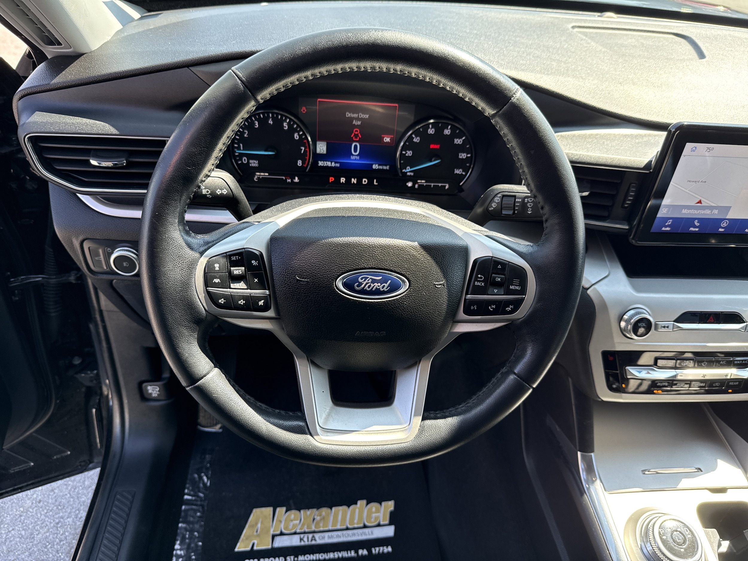2022 Ford Explorer XLT - Photo 17