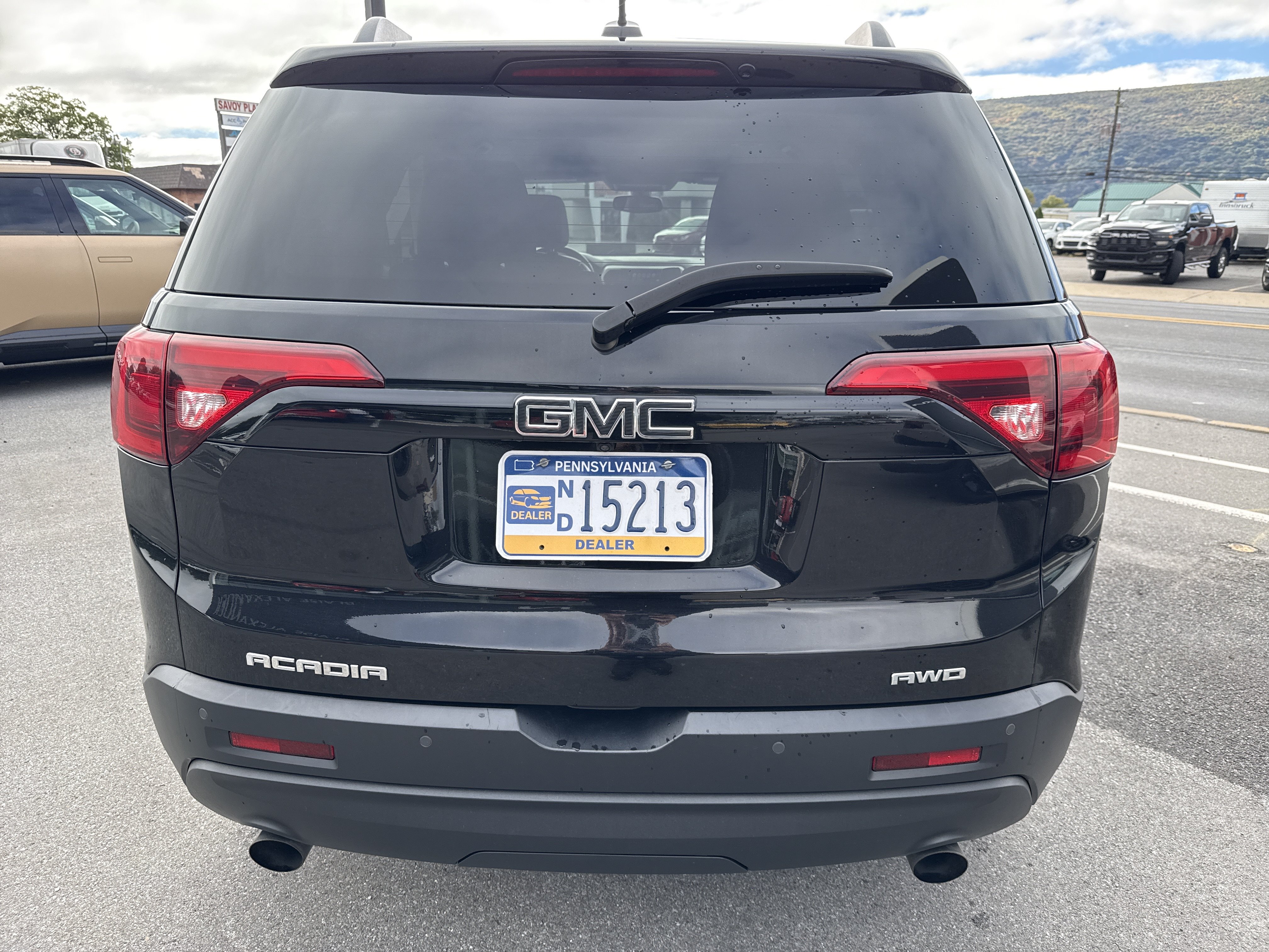 Used 2019 GMC Acadia SLT-1 SUV