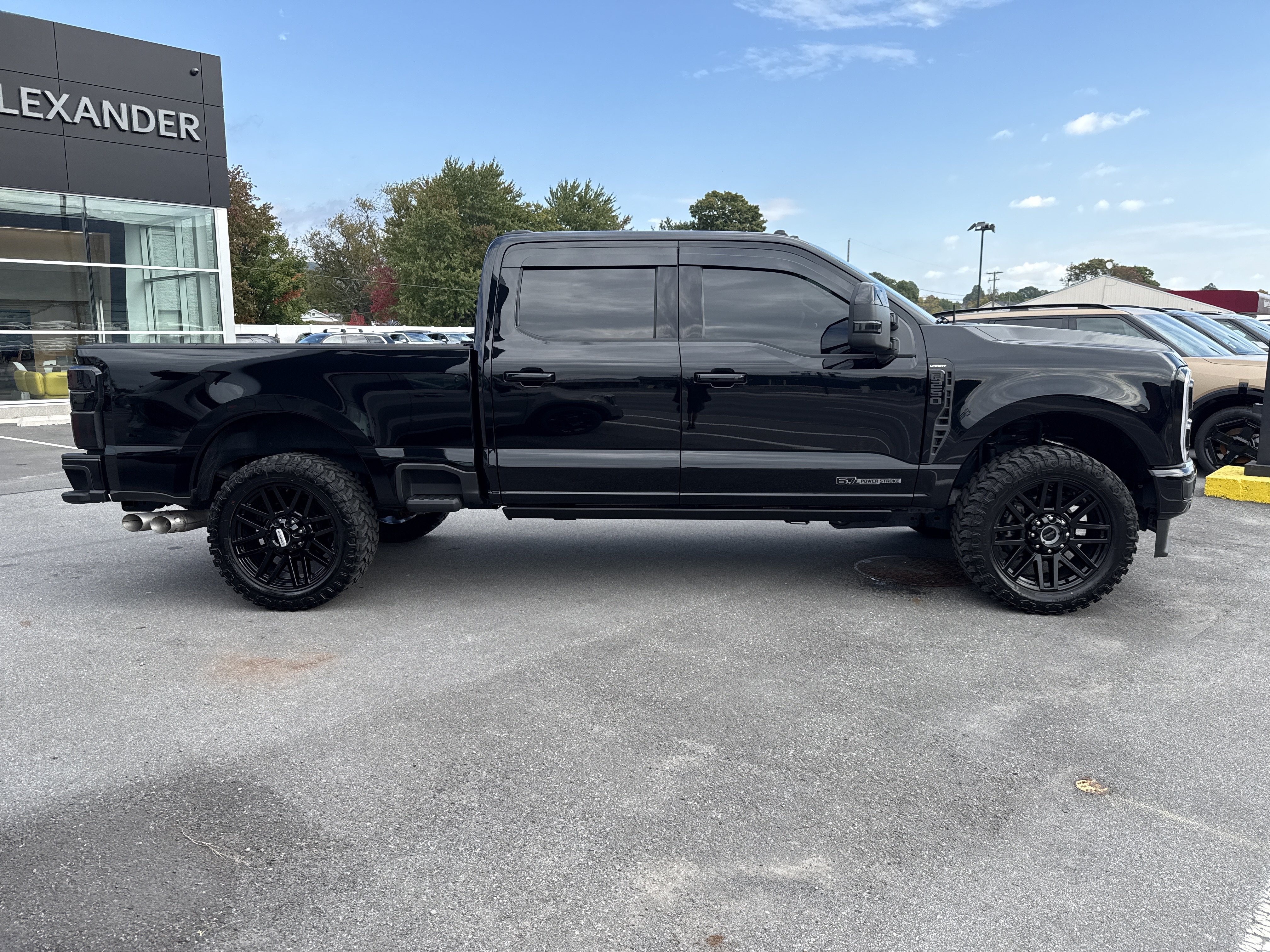Used 2025 Ford F-250 Lariat Truck Crew Cab