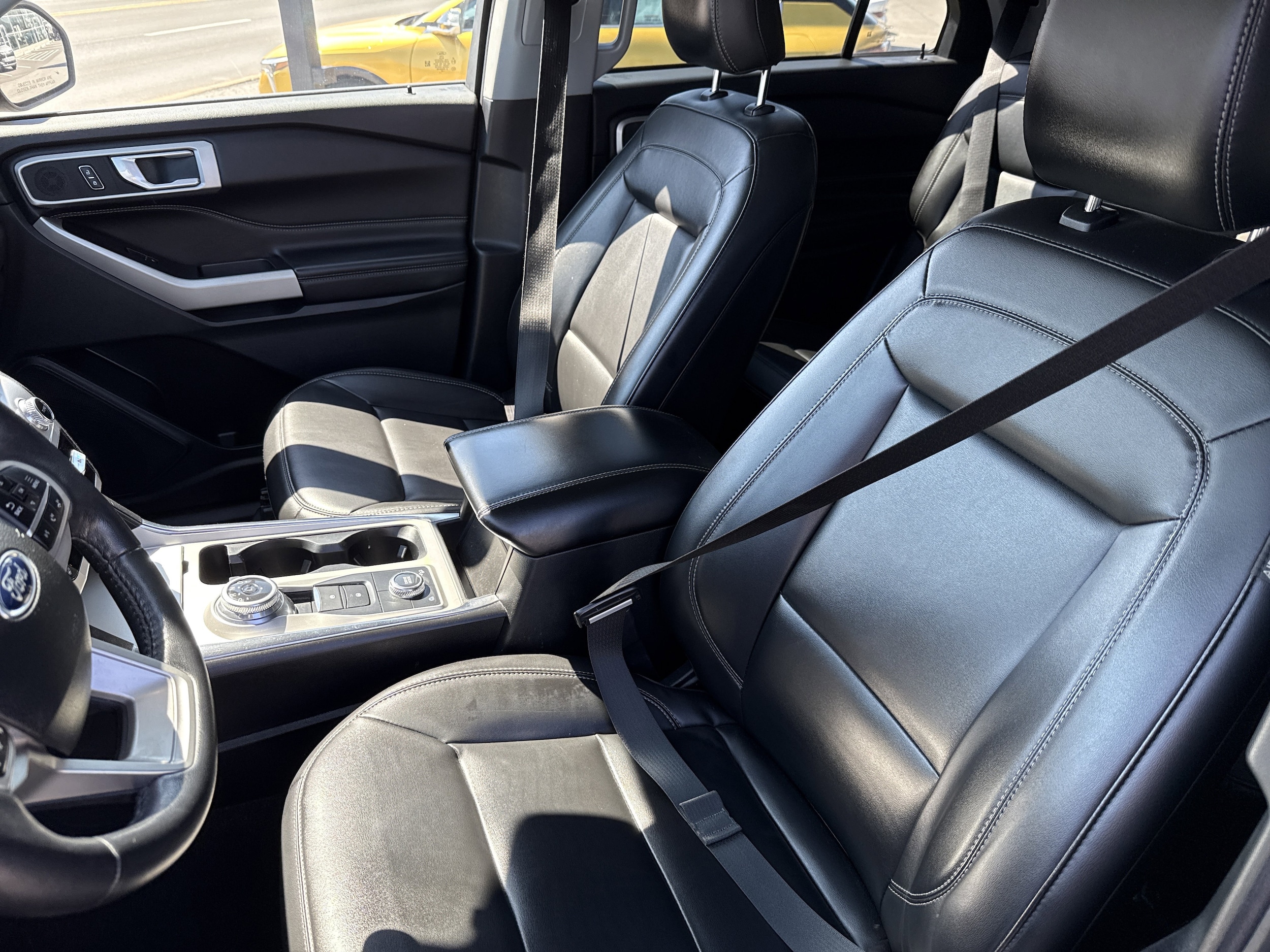 2022 Ford Explorer XLT - Photo 11