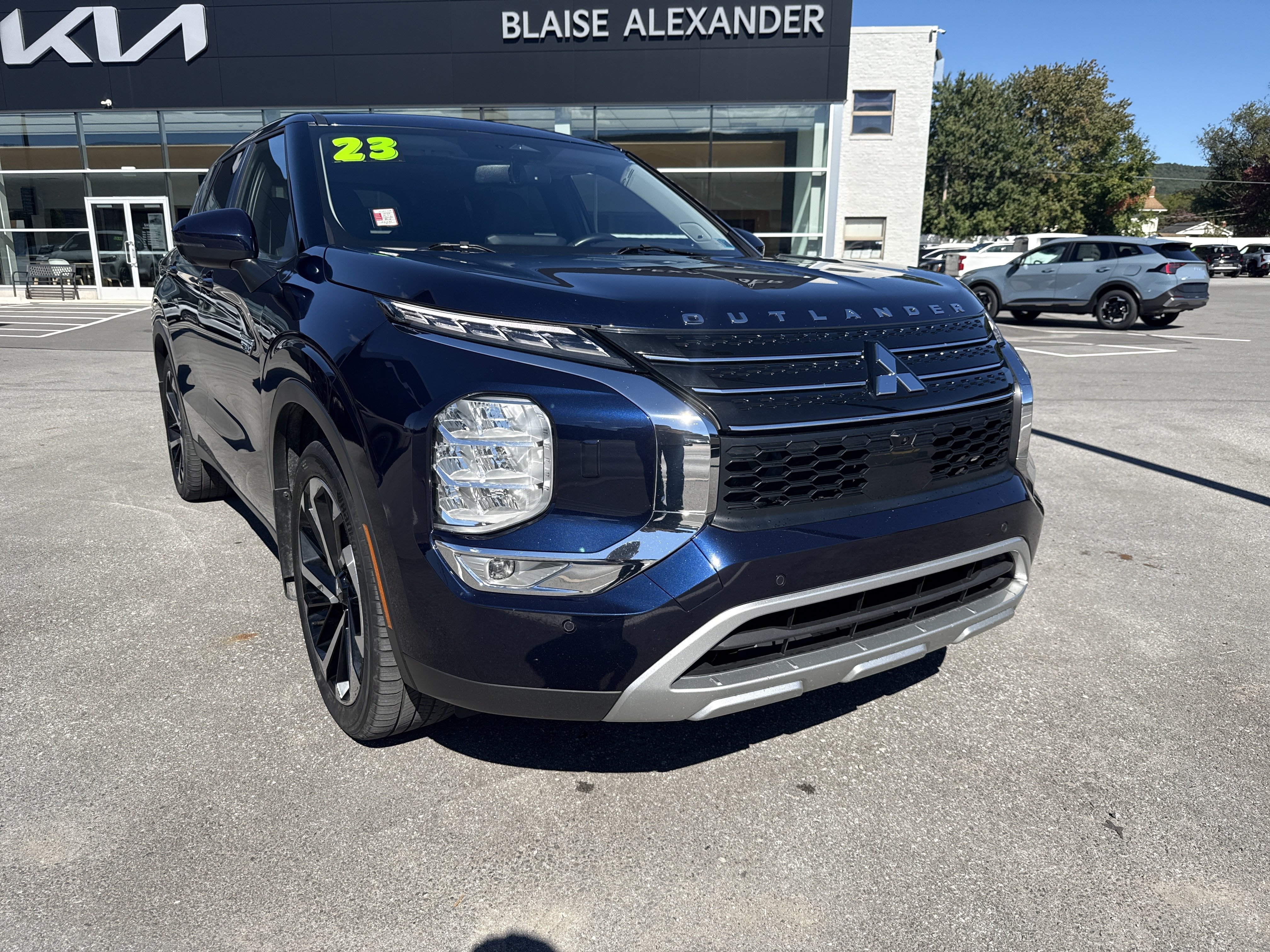 Used 2023 Mitsubishi Outlander Phev SE SE S-AWC