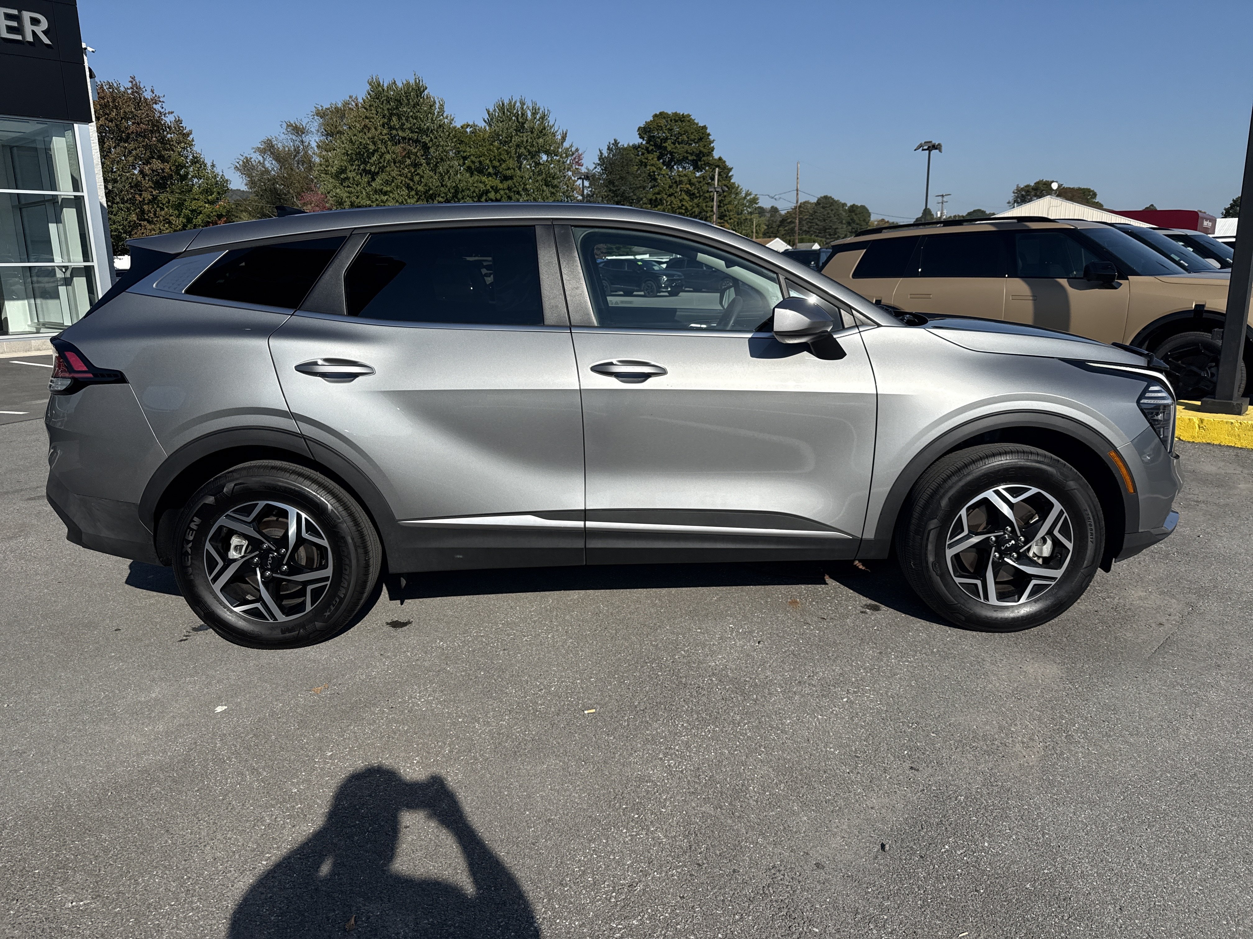 Certified 2025 Kia Sportage LX SUV
