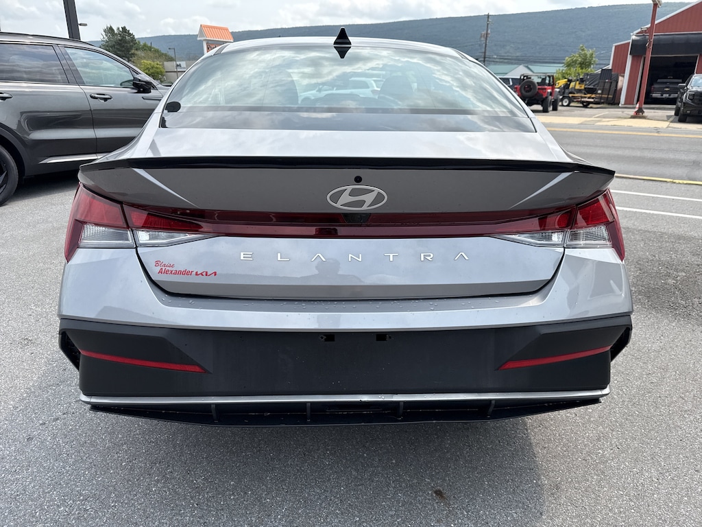 Used 2025 Hyundai Elantra SEL Sport Sedan