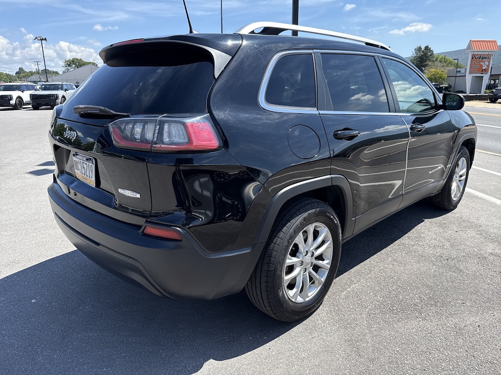 Used 2019 Jeep Cherokee Latitude 4x4 SUV
