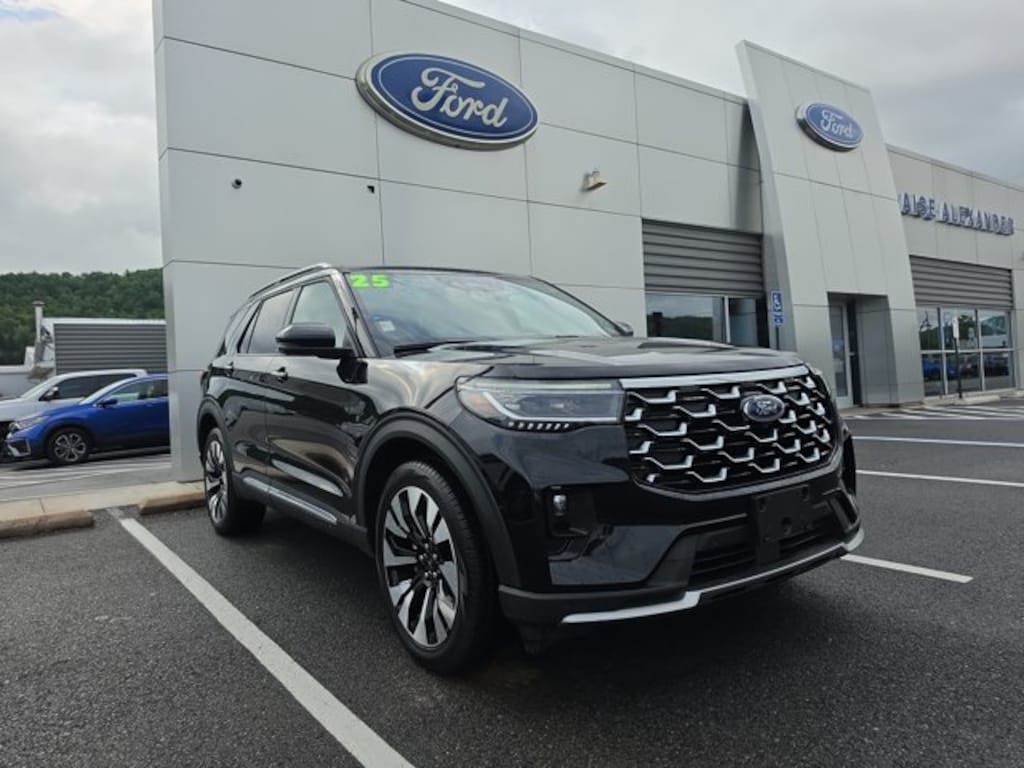 Used 2025 Ford Explorer Platinum SUV