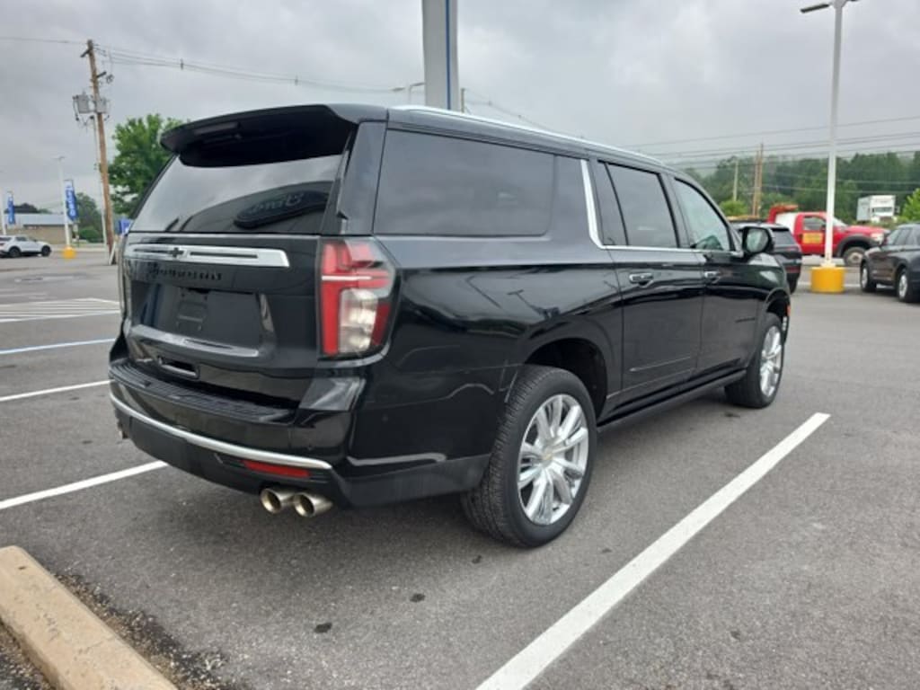 Used 2024 Chevrolet Suburban High Country SUV