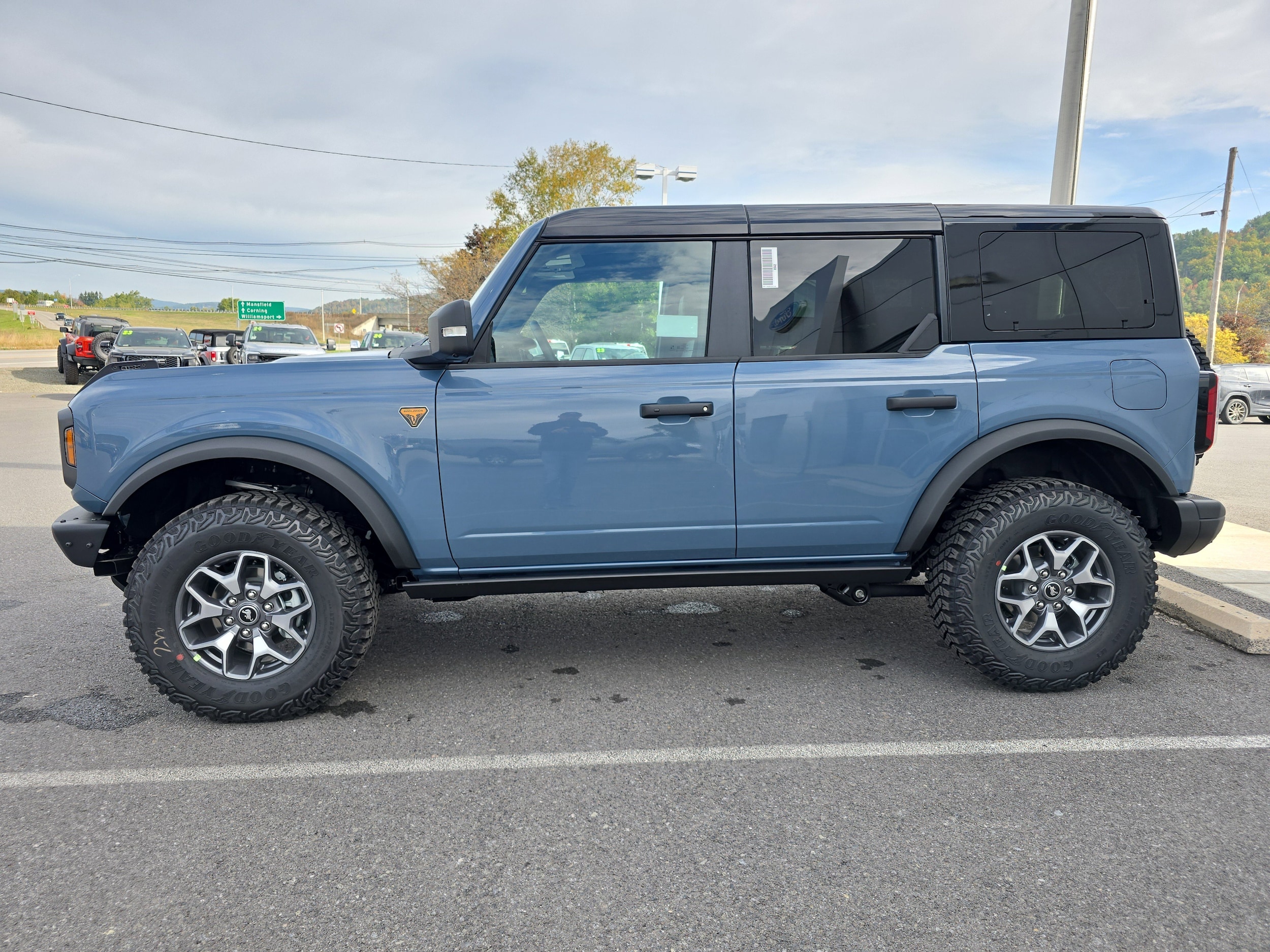 2025 Ford Bronco 4-Door Badlands - Photo 7