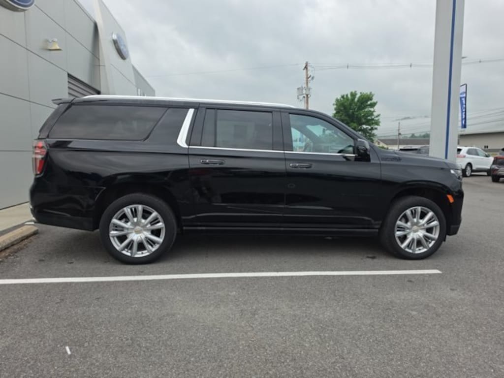 Used 2024 Chevrolet Suburban High Country SUV