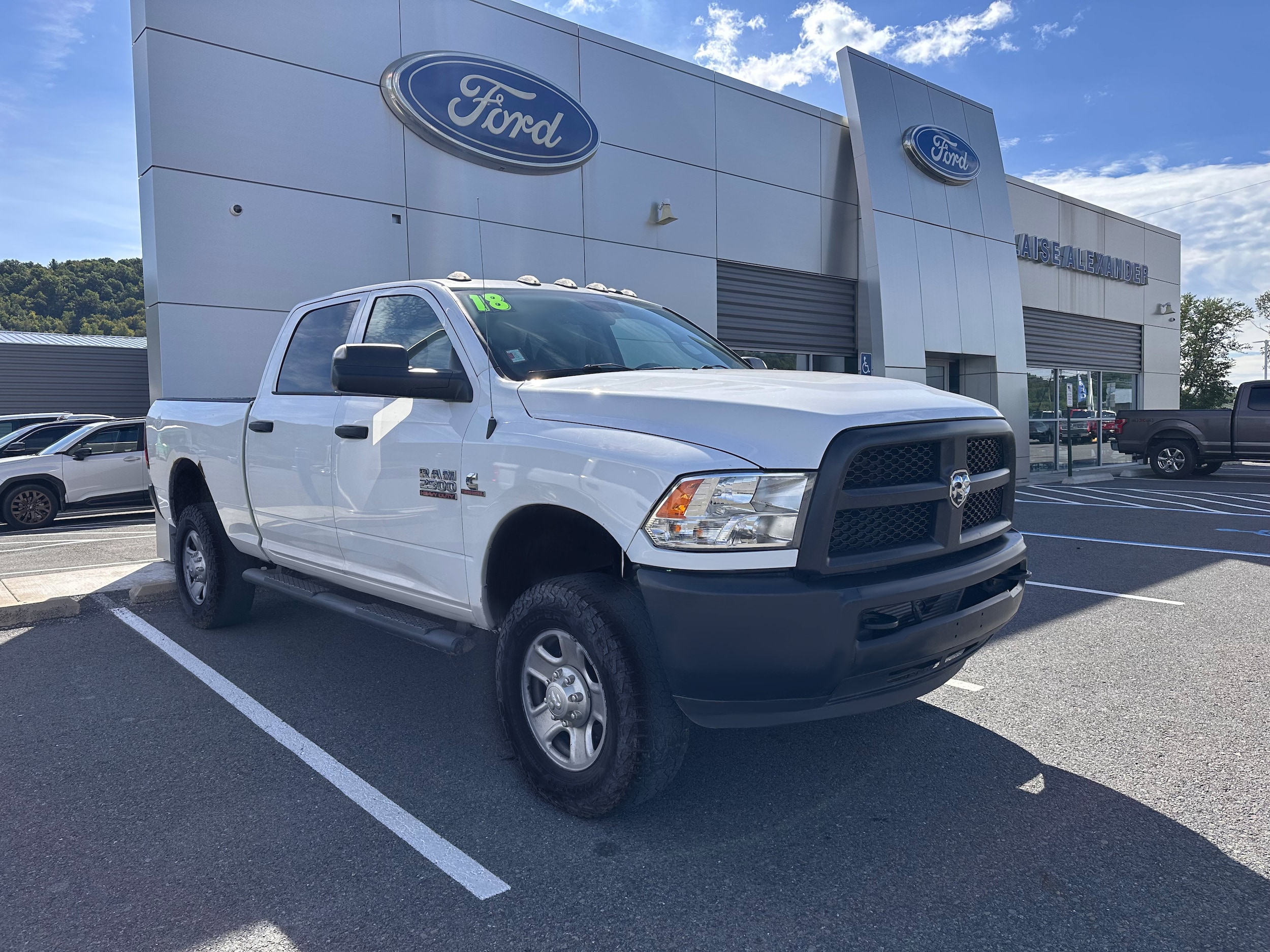 2018 RAM 2500 Pickup Tradesman