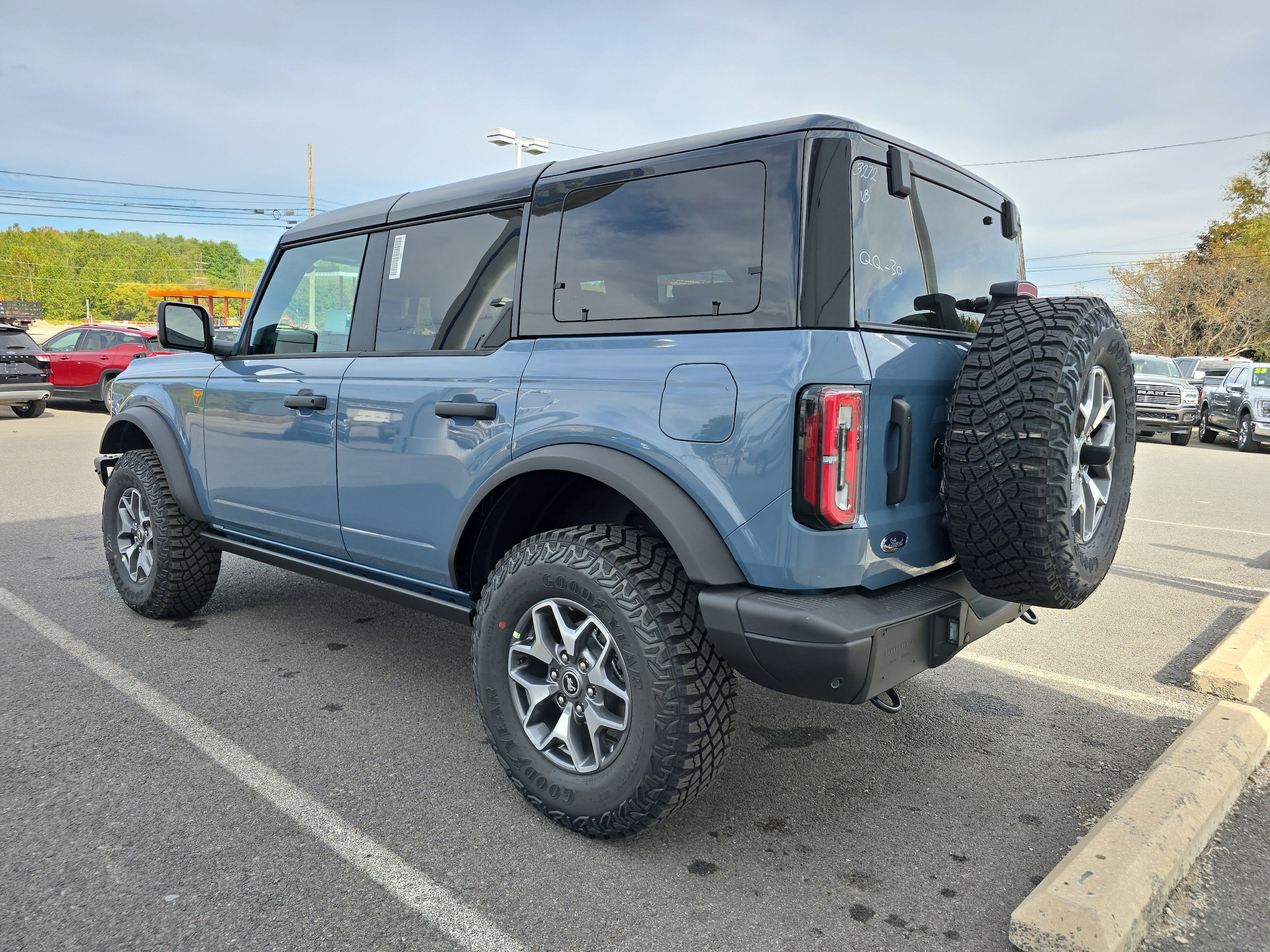 2025 Ford Bronco 4-Door Badlands - Photo 6