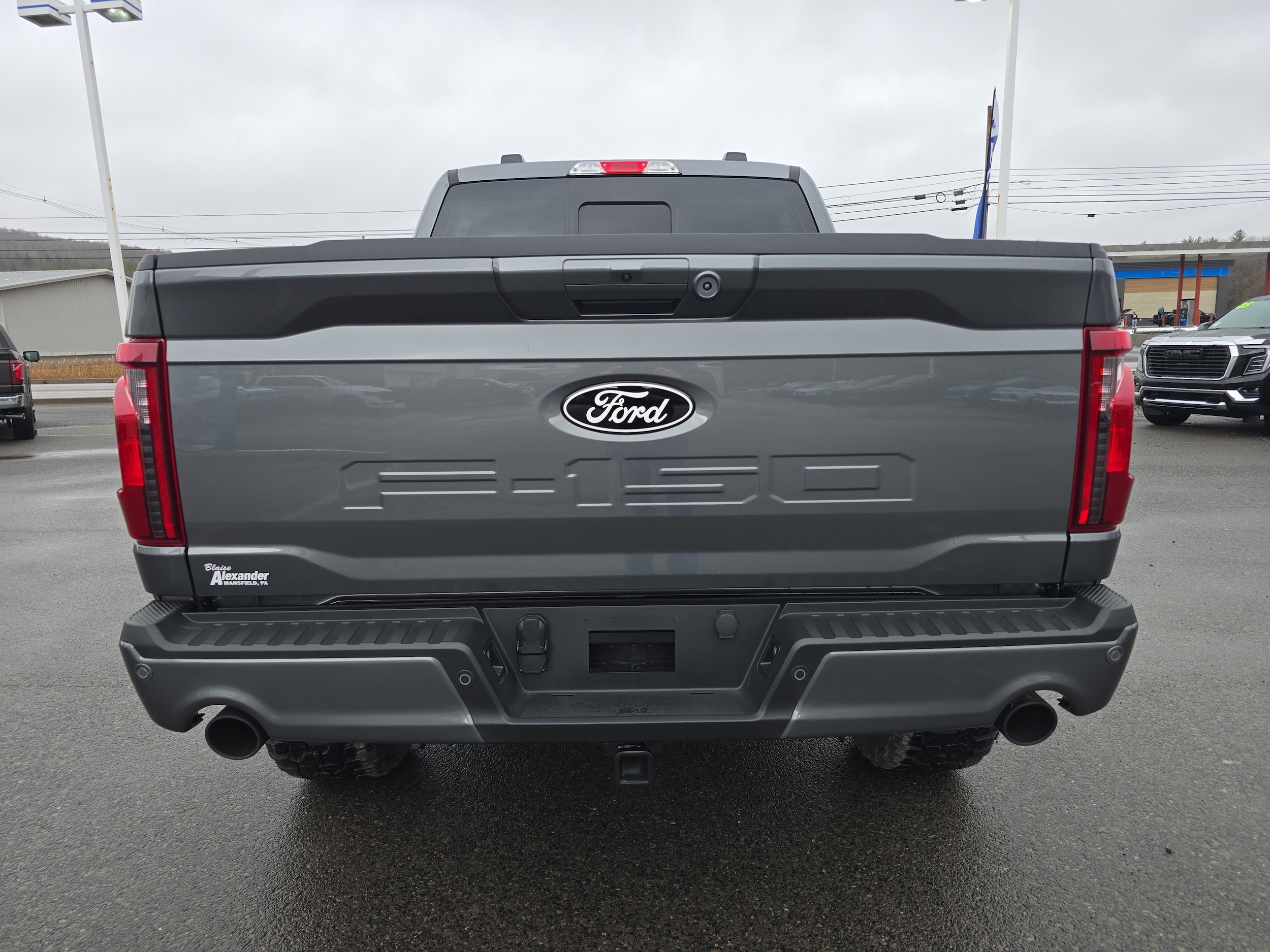 2026 Ford F-150 XLT - Photo 4